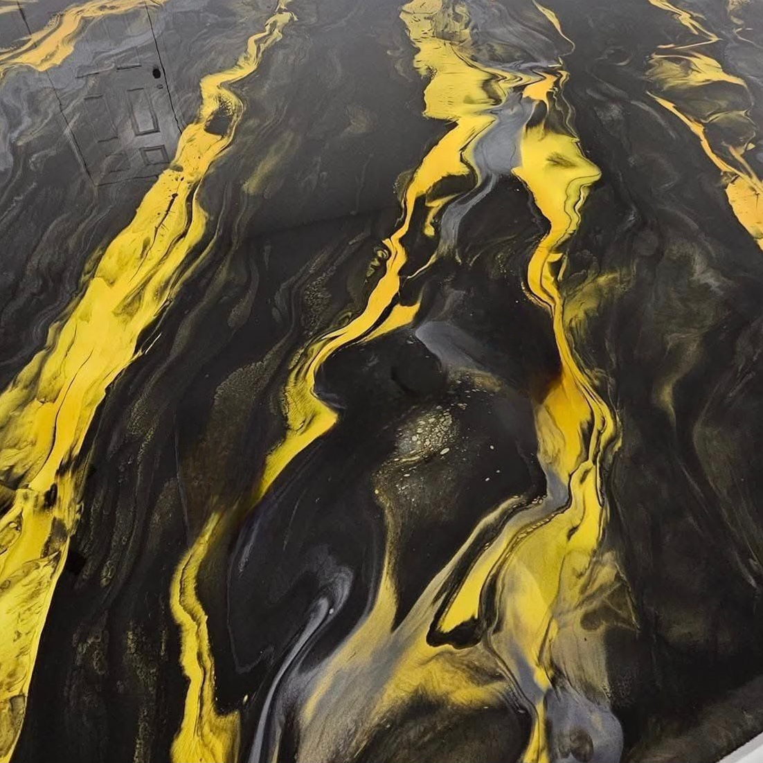 Résine époxy.Bas de page photo 2 sur 3